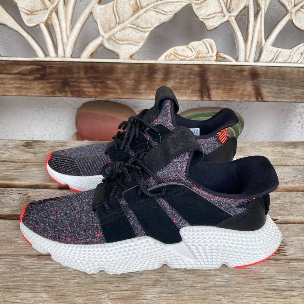 Adidas Prophere NWT New Black Red Grey Gray 9.5 9 1/2 Running lifestyle walking